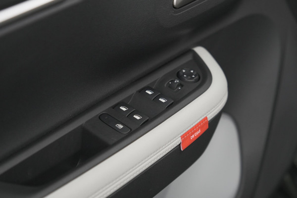 Citroën Ë-C3 Aircross Plus 113pk Extended Range 54 kWh | 11 KW Lader | Camera | Apple CarPlay | Parkeersensoren