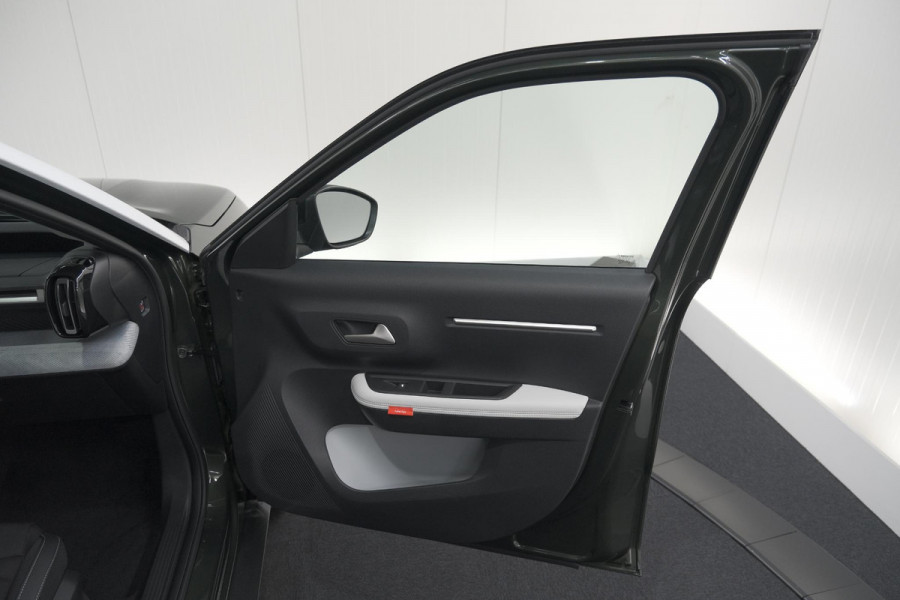 Citroën Ë-C3 Aircross Plus 113pk Extended Range 54 kWh | 11 KW Lader | Camera | Apple CarPlay | Parkeersensoren