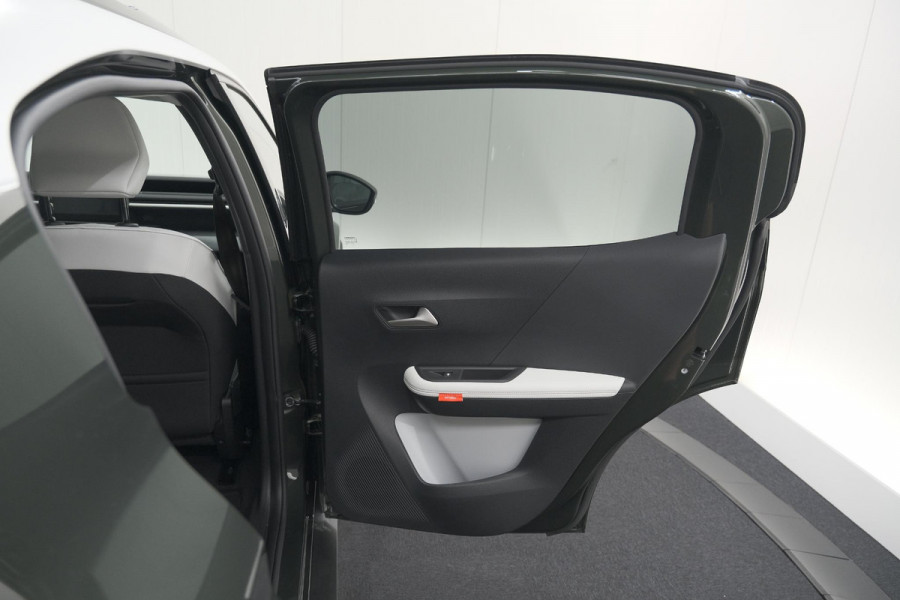 Citroën Ë-C3 Aircross Plus 113pk Extended Range 54 kWh | 11 KW Lader | Camera | Apple CarPlay | Parkeersensoren