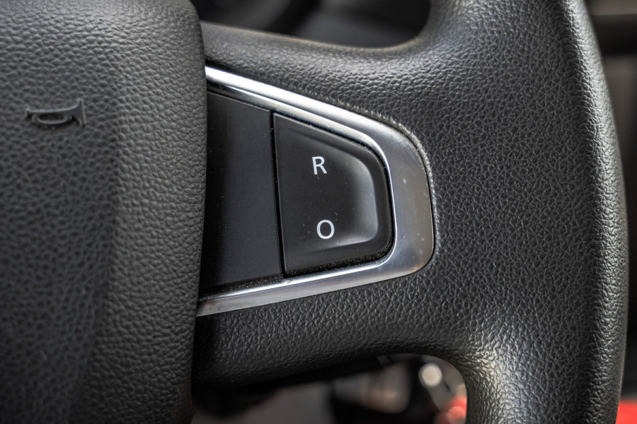 Renault Master 2.3dCi | Bakwagen met Laadklep | LED | Carplay | Camera | Cruise
