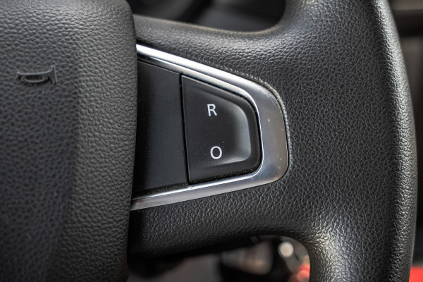 Renault Master 2.3dCi | Bakwagen met Laadklep | LED | Carplay | Camera | Cruise