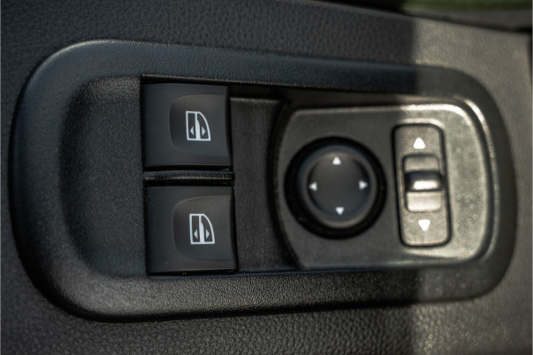 Renault Master 2.3dCi | Bakwagen met Laadklep | LED | Carplay | Camera | Cruise