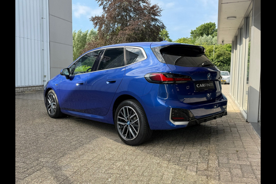 BMW 2 Serie Active Tourer 225e xDrive M SPORT | Navigatie | Cruise | Leder | Camera | Clima | 18".