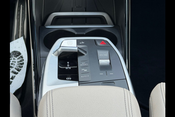 BMW 2 Serie Active Tourer 225e xDrive M SPORT | Navigatie | Cruise | Leder | Camera | Clima | 18".