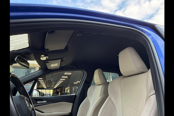 BMW 2 Serie Active Tourer 225e xDrive M SPORT | Navigatie | Cruise | Leder | Camera | Clima | 18".