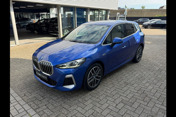 BMW 2 Serie Active Tourer 225e xDrive M SPORT | Navigatie | Cruise | Leder | Camera | Clima | 18".