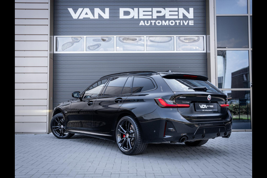 BMW 3 Serie Touring 330e xDrive M-Sport l LCI l HUD l Carbon l Pano l Trekhaak l Memory
