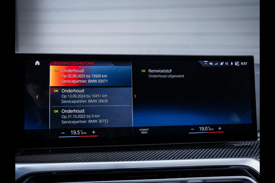 BMW 3 Serie Touring 330e xDrive M-Sport l LCI l HUD l Carbon l Pano l Trekhaak l Memory