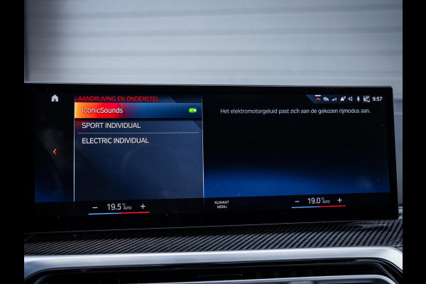 BMW 3 Serie Touring 330e xDrive M-Sport l LCI l HUD l Carbon l Pano l Trekhaak l Memory