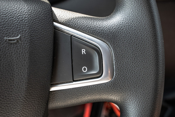 Renault Master 2.3dCi | Bakwagen met Laadklep | LED | Carplay | Camera | Cruise
