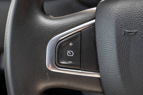 Renault Master 2.3dCi | Bakwagen met Laadklep | LED | Carplay | Camera | Cruise