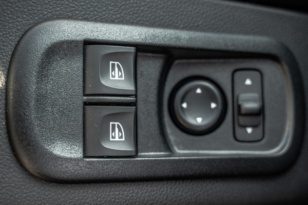 Renault Master 2.3dCi | Bakwagen met Laadklep | LED | Carplay | Camera | Cruise