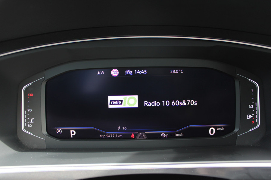 Volkswagen Tiguan 1.5 TSI Life Business | Trekhaak | Origin NL | Adaptieve cruise | Winterpack