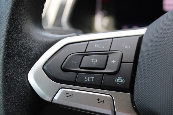 Volkswagen Tiguan 1.5 TSI Life Business | Trekhaak | Origin NL | Adaptieve cruise | Winterpack