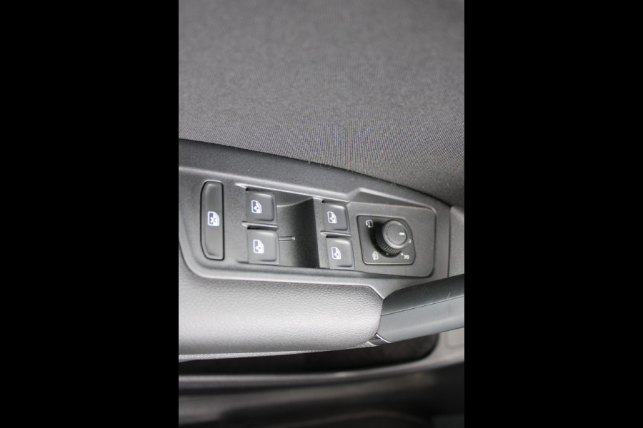 Volkswagen Tiguan 1.5 TSI Life Business | Trekhaak | Origin NL | Adaptieve cruise | Winterpack