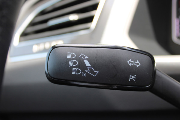 Volkswagen Tiguan 1.5 TSI Life Business | Trekhaak | Origin NL | Adaptieve cruise | Winterpack