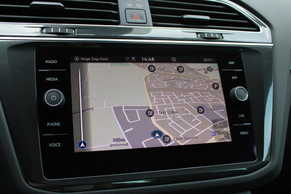 Volkswagen Tiguan 1.5 TSI Life Business | Trekhaak | Origin NL | Adaptieve cruise | Winterpack