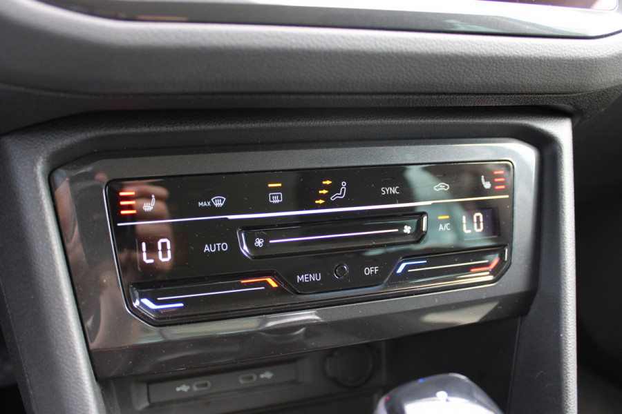 Volkswagen Tiguan 1.5 TSI Life Business | Trekhaak | Origin NL | Adaptieve cruise | Winterpack