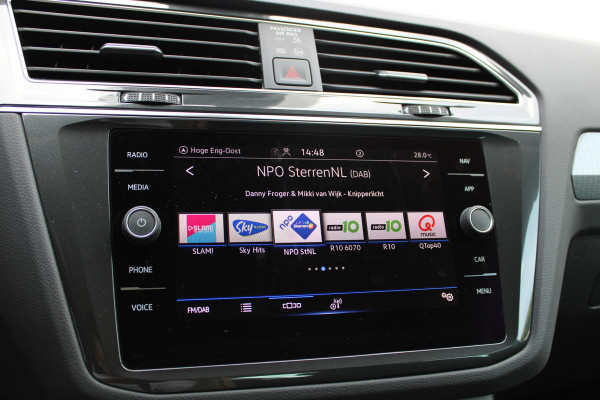 Volkswagen Tiguan 1.5 TSI Life Business | Trekhaak | Origin NL | Adaptieve cruise | Winterpack