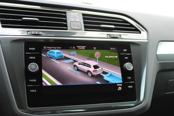 Volkswagen Tiguan 1.5 TSI Life Business | Trekhaak | Origin NL | Adaptieve cruise | Winterpack