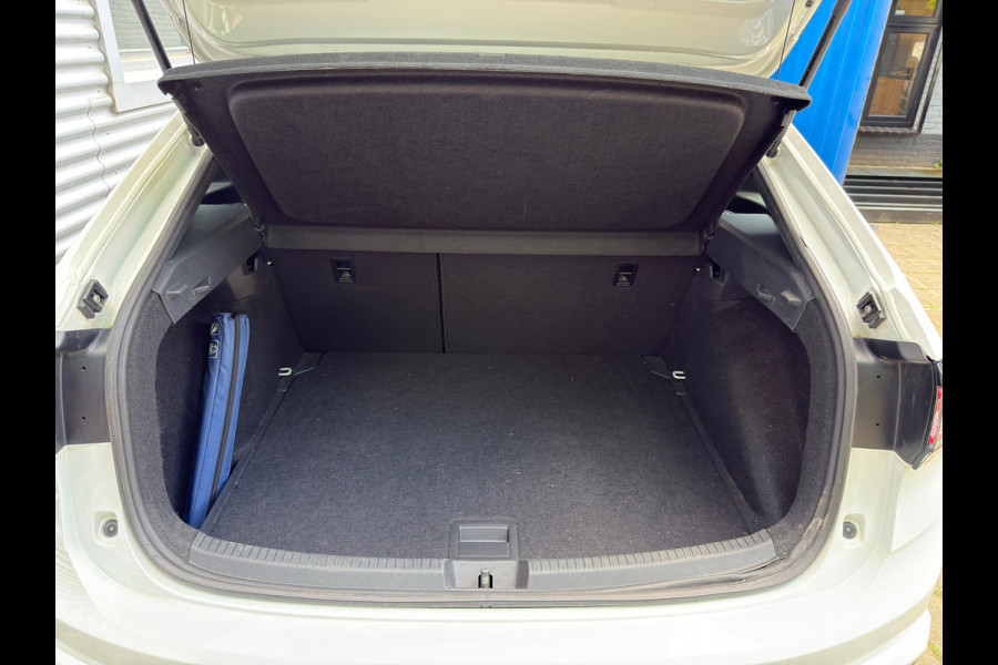 Volkswagen Taigo 1.5 TSI R-Line Business l Pano l ACC l Climate l Xenon LED l VDOH l