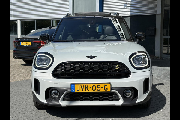 MINI Countryman 1.5 Cooper S E ALL4 Chili PHEV | Panoramadak | Leder | Stoelverwarming | Achteruitrijcamera | Winterset