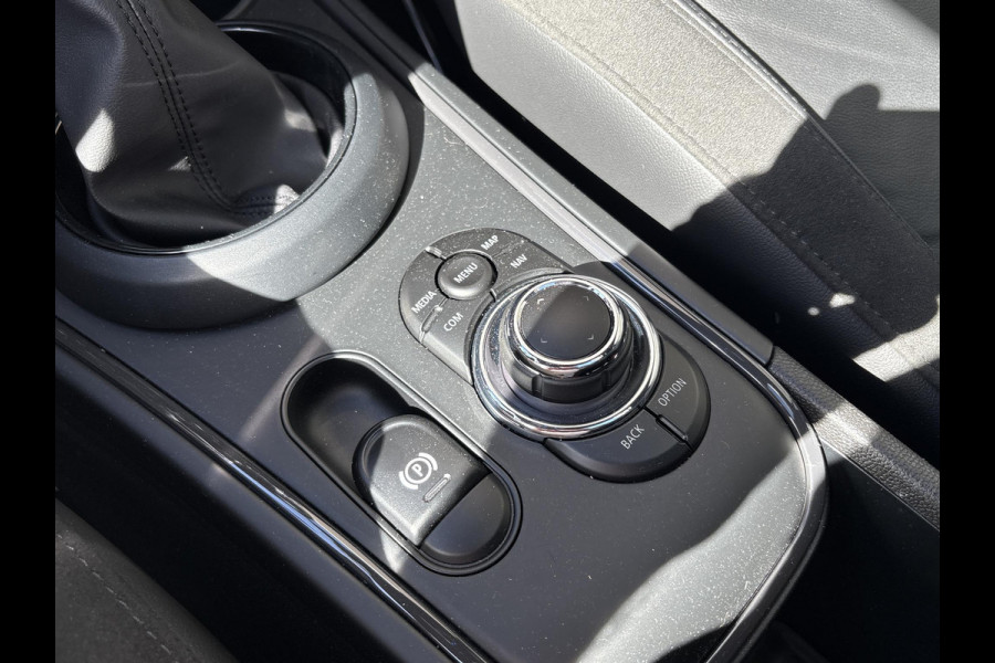 MINI Countryman 1.5 Cooper S E ALL4 Chili PHEV | Panoramadak | Leder | Stoelverwarming | Achteruitrijcamera | Winterset
