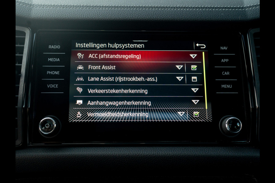 Škoda Kodiaq 1.5 TSI Sportline Business | Trekhaak wegkl. | Stoel geheugen L&R | Leder | Pano | 20'' | Prijs Rijklaar!!