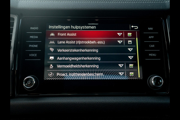 Škoda Kodiaq 1.5 TSI Sportline Business | Trekhaak wegkl. | Stoel geheugen L&R | Leder | Pano | 20'' | Prijs Rijklaar!!