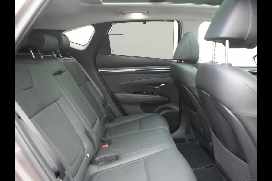 Hyundai Tucson 1.6 T-GDI Premium Sky 4WD PHEV 265pk Dealer O.H | Trekhaak | Panodak | Adaptive Cruise | 360 Camera | Lederen Sportstoelen Memory & Ventilatie | Blis | Apple Carplay | Krell Audio | Pilot Assist | Stuur & Stoelen Verwarmd | Navigatie | Virtual | DAB | 19"L.M | Plug In Hybrid |
