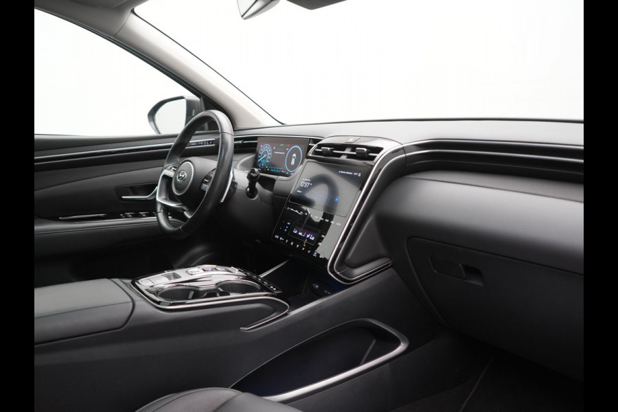 Hyundai Tucson 1.6 T-GDI Premium Sky 4WD PHEV 265pk Dealer O.H | Trekhaak | Panodak | Adaptive Cruise | 360 Camera | Lederen Sportstoelen Memory & Ventilatie | Blis | Apple Carplay | Krell Audio | Pilot Assist | Stuur & Stoelen Verwarmd | Navigatie | Virtual | DAB | 19"L.M | Plug In Hybrid |