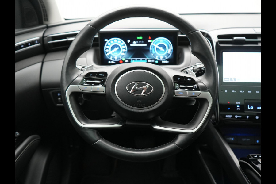 Hyundai Tucson 1.6 T-GDI Premium Sky 4WD PHEV 265pk Dealer O.H | Trekhaak | Panodak | Adaptive Cruise | 360 Camera | Lederen Sportstoelen Memory & Ventilatie | Blis | Apple Carplay | Krell Audio | Pilot Assist | Stuur & Stoelen Verwarmd | Navigatie | Virtual | DAB | 19"L.M | Plug In Hybrid |