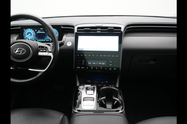 Hyundai Tucson 1.6 T-GDI Premium Sky 4WD PHEV 265pk Dealer O.H | Trekhaak | Panodak | Adaptive Cruise | 360 Camera | Lederen Sportstoelen Memory & Ventilatie | Blis | Apple Carplay | Krell Audio | Pilot Assist | Stuur & Stoelen Verwarmd | Navigatie | Virtual | DAB | 19"L.M | Plug In Hybrid |