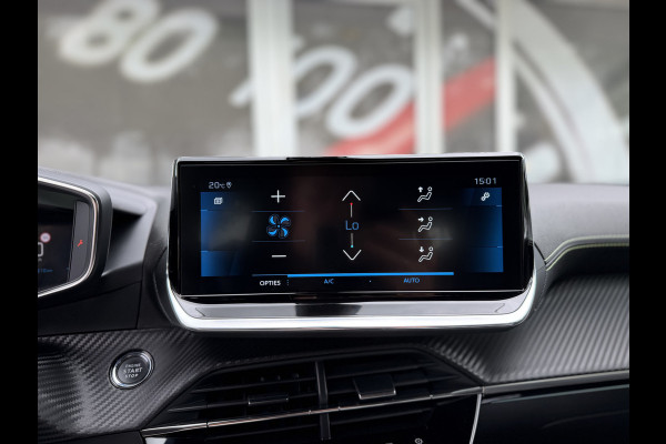 Peugeot 2008 1.2 PureTech GT / Carplay / Camera / Sensoren V+A / 17'' LM /