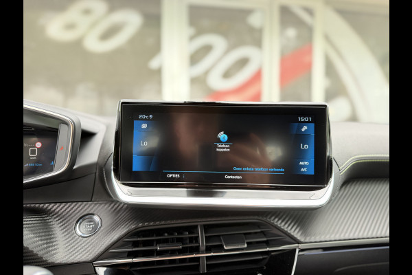 Peugeot 2008 1.2 PureTech GT / Carplay / Camera / Sensoren V+A / 17'' LM /
