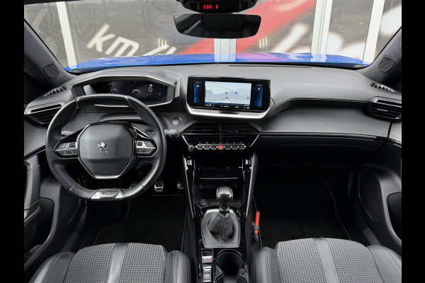 Peugeot 2008 1.2 PureTech GT / Carplay / Camera / Sensoren V+A / 17'' LM /