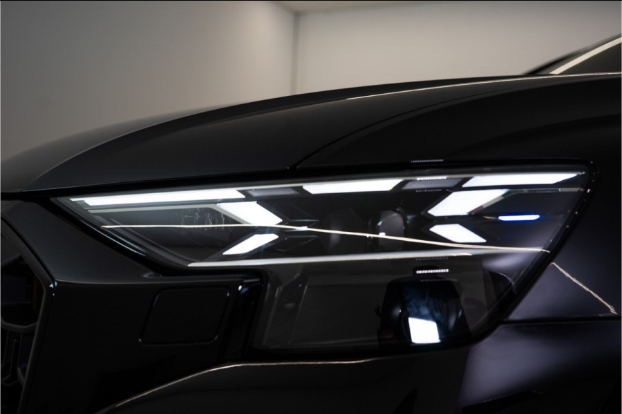 Audi Q8 60 TFSI E Quattro Competition 490PK | Pano | Kleppenuitlaat | B&O | 4 Wielsturing | VOL! Fabrieksgarantie