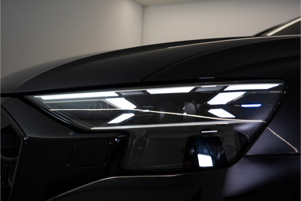 Audi Q8 60 TFSI E Quattro Competition 490PK | Pano | Kleppenuitlaat | B&O | 4 Wielsturing | VOL! Fabrieksgarantie
