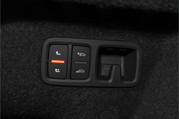 Audi Q8 60 TFSI E Quattro Competition 490PK | Pano | Kleppenuitlaat | B&O | 4 Wielsturing | VOL! Fabrieksgarantie