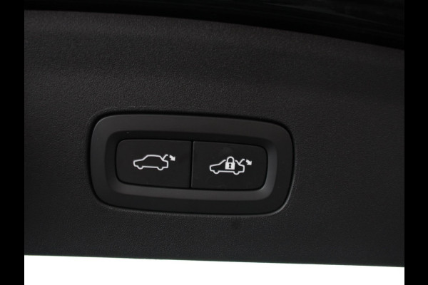 Polestar 2 Standard Range Single Motor 69 kWh DEMO ! 360* Camera Dab Led Verwarmde voorstoelen Navigatie Apple Carplay/Android Auto Climate Control Parkeer sensoren Panoramadak Keyless Stuurverwarming