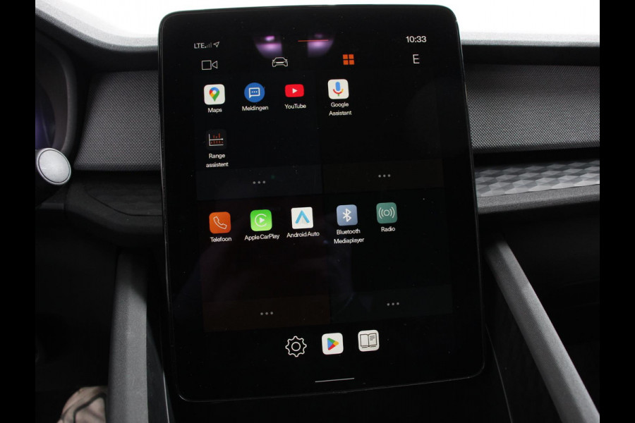 Polestar 2 Standard Range Single Motor 69 kWh DEMO ! 360* Camera Dab Led Verwarmde voorstoelen Navigatie Apple Carplay/Android Auto Climate Control Parkeer sensoren Panoramadak Keyless Stuurverwarming