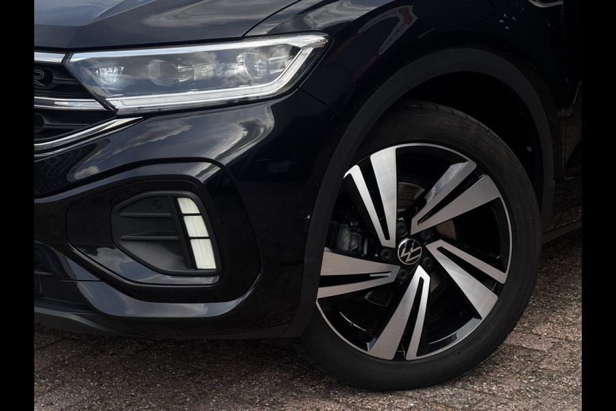 Volkswagen T-Roc 1.5 TSI R-Line | 150 PK | Trekhaak | IQ-Light | Camera | Stoelverwarming | Beats | PDC Rondom |