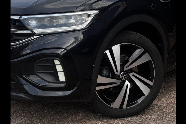 Volkswagen T-Roc 1.5 TSI R-Line | 150 PK | Trekhaak | IQ-Light | Camera | Stoelverwarming | Beats | PDC Rondom |