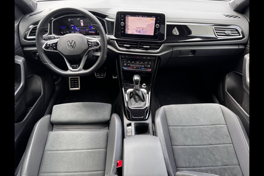 Volkswagen T-Roc 1.5 TSI R-Line | 150 PK | Trekhaak | IQ-Light | Camera | Stoelverwarming | Beats | PDC Rondom |