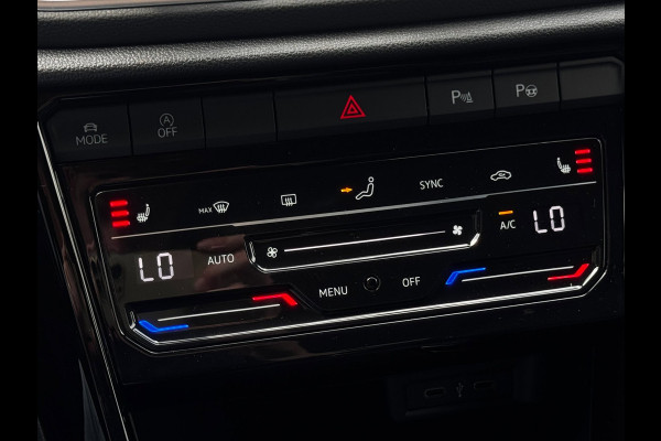 Volkswagen T-Roc 1.5 TSI R-Line | 150 PK | Trekhaak | IQ-Light | Camera | Stoelverwarming | Beats | PDC Rondom |