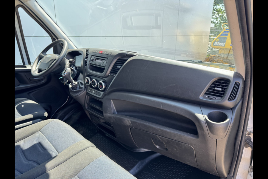 Iveco Daily 35C16 2.3 Automaat Bakwagen Laadklep Climate control Meubelbak Koffer