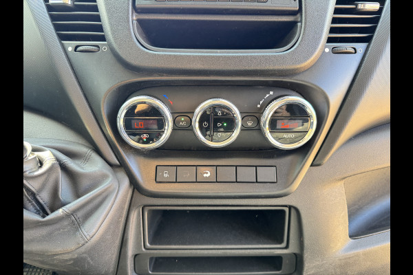 Iveco Daily 35C16 2.3 Automaat Bakwagen Laadklep Climate control Meubelbak Koffer