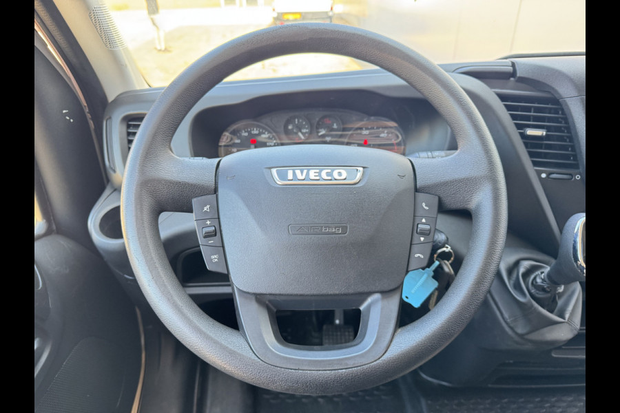 Iveco Daily 35C16 2.3 Automaat Bakwagen Laadklep Climate control Meubelbak Koffer