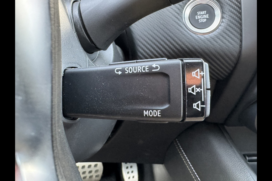 Renault Captur 1.6 E-Tech Hybrid 145 E-tech Engineered Camera Navi Carplay Stoel/Stuurverw