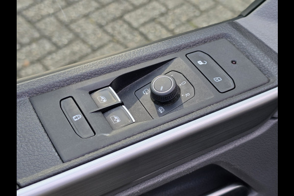 Volkswagen Transporter 2.0 TDI Bulli Aut L1H1 28 4Motion Camera Carplay